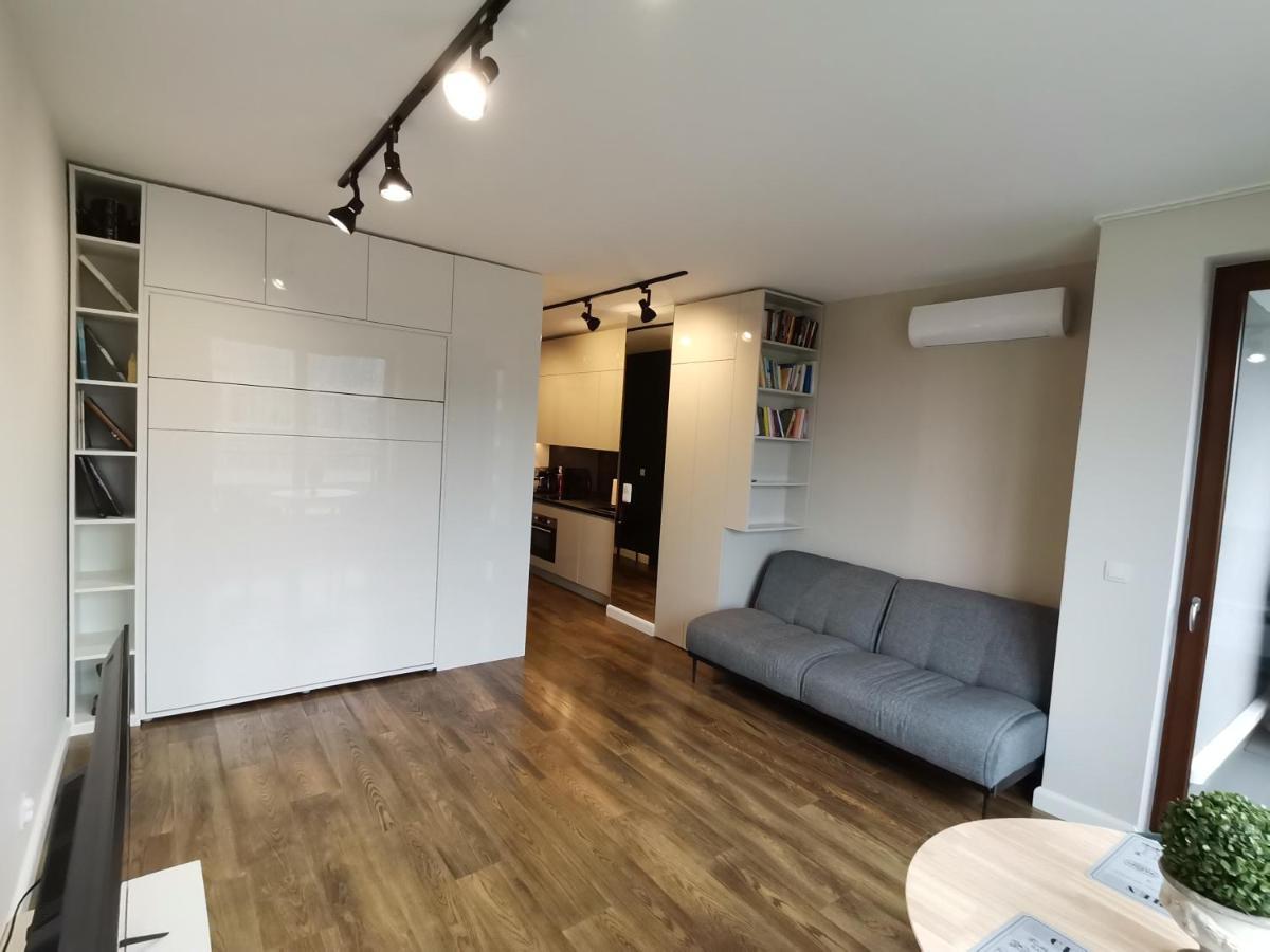Nowoczesny Apartament Z Widokiem Appartement Warschau Buitenkant foto