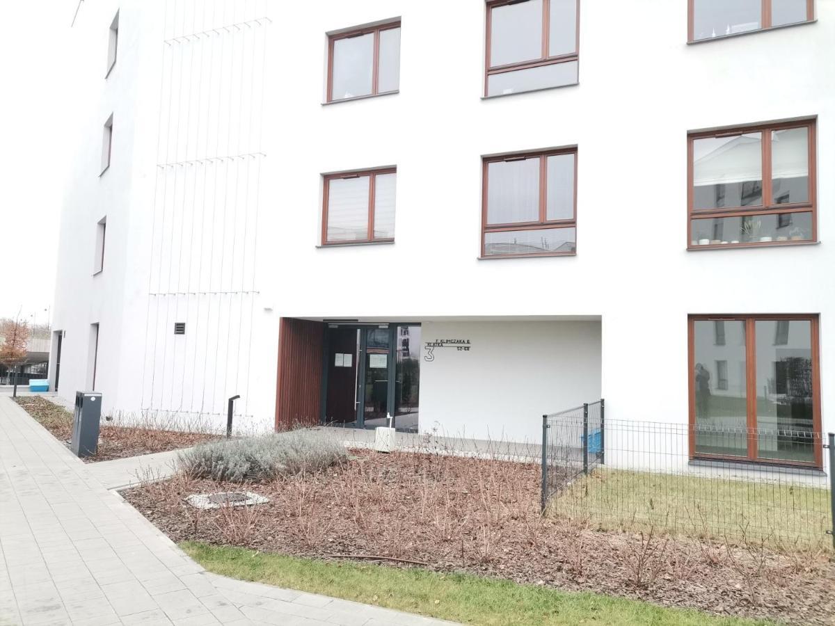 Nowoczesny Apartament Z Widokiem Appartement Warschau Buitenkant foto