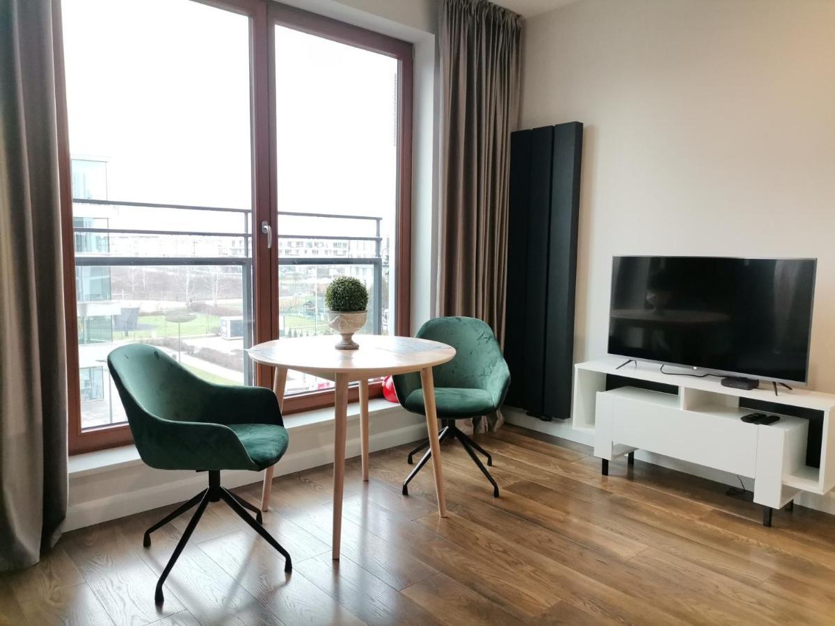 Nowoczesny Apartament Z Widokiem Appartement Warschau Buitenkant foto