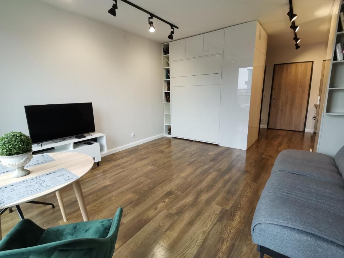 Nowoczesny Apartament Z Widokiem Appartement Warschau Buitenkant foto